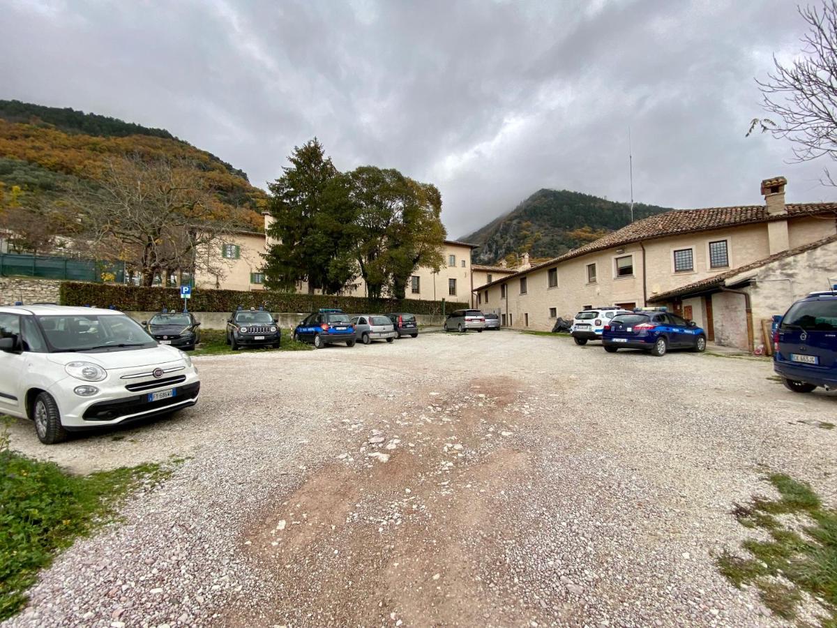 Ferienwohnung Red House Gubbio Exterior foto