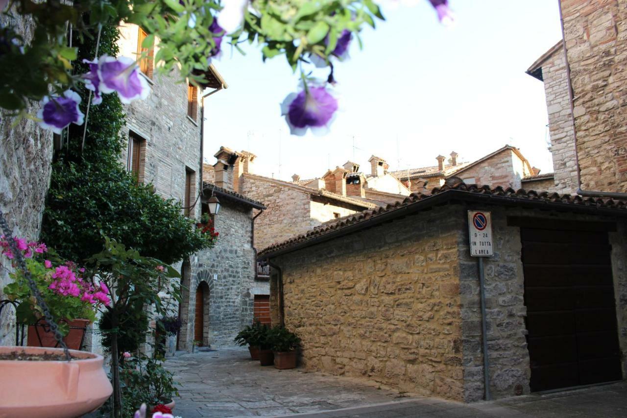 Ferienwohnung Red House Gubbio Exterior foto