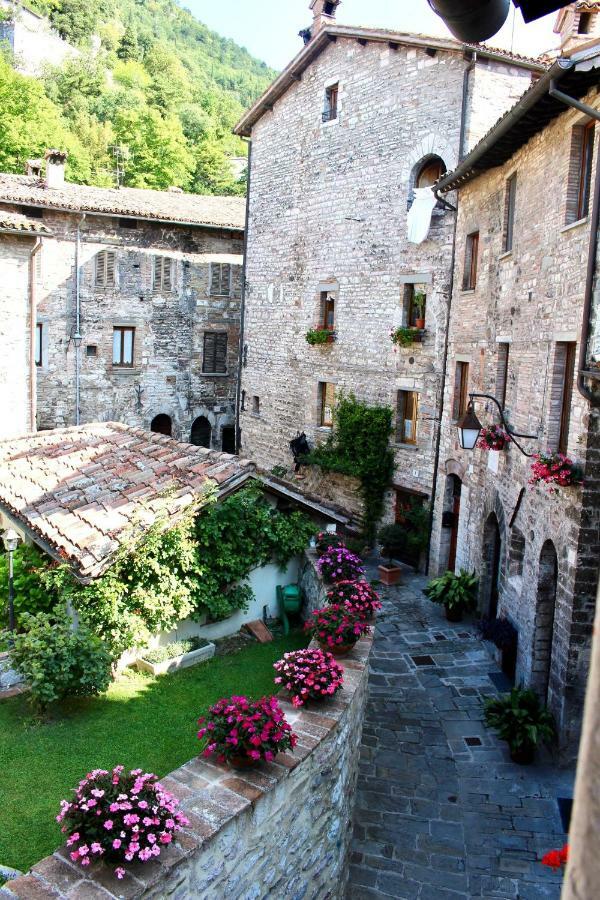 Ferienwohnung Red House Gubbio Exterior foto